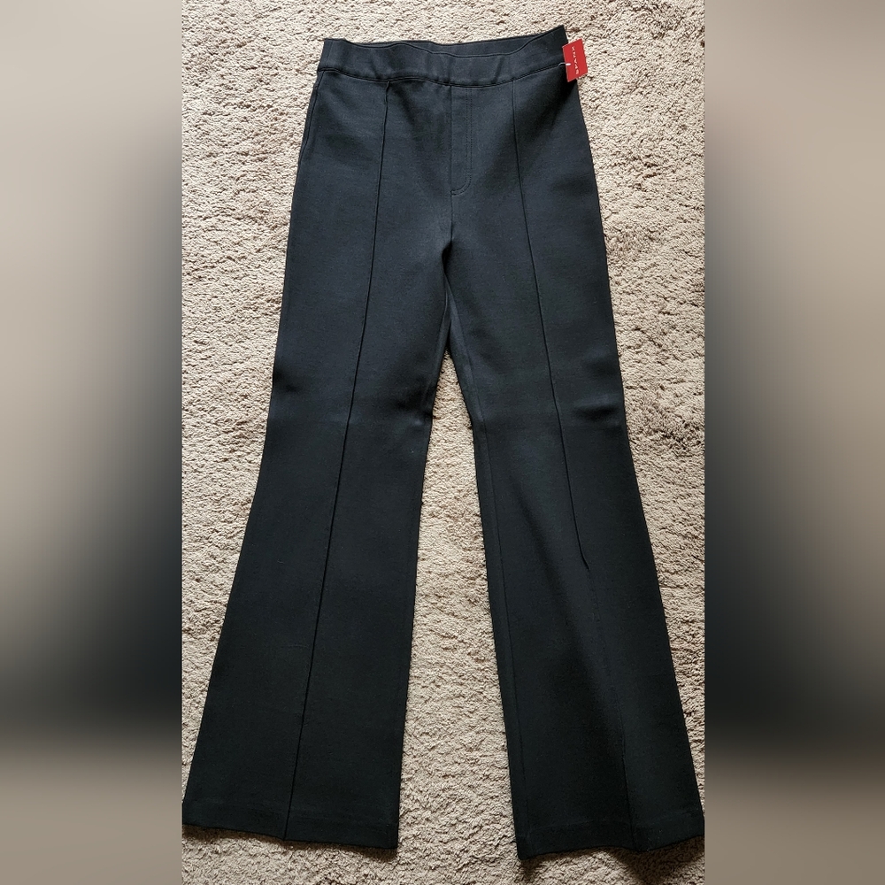 NWT Spanx Hi-Rise Flare Ponte Pant Medium